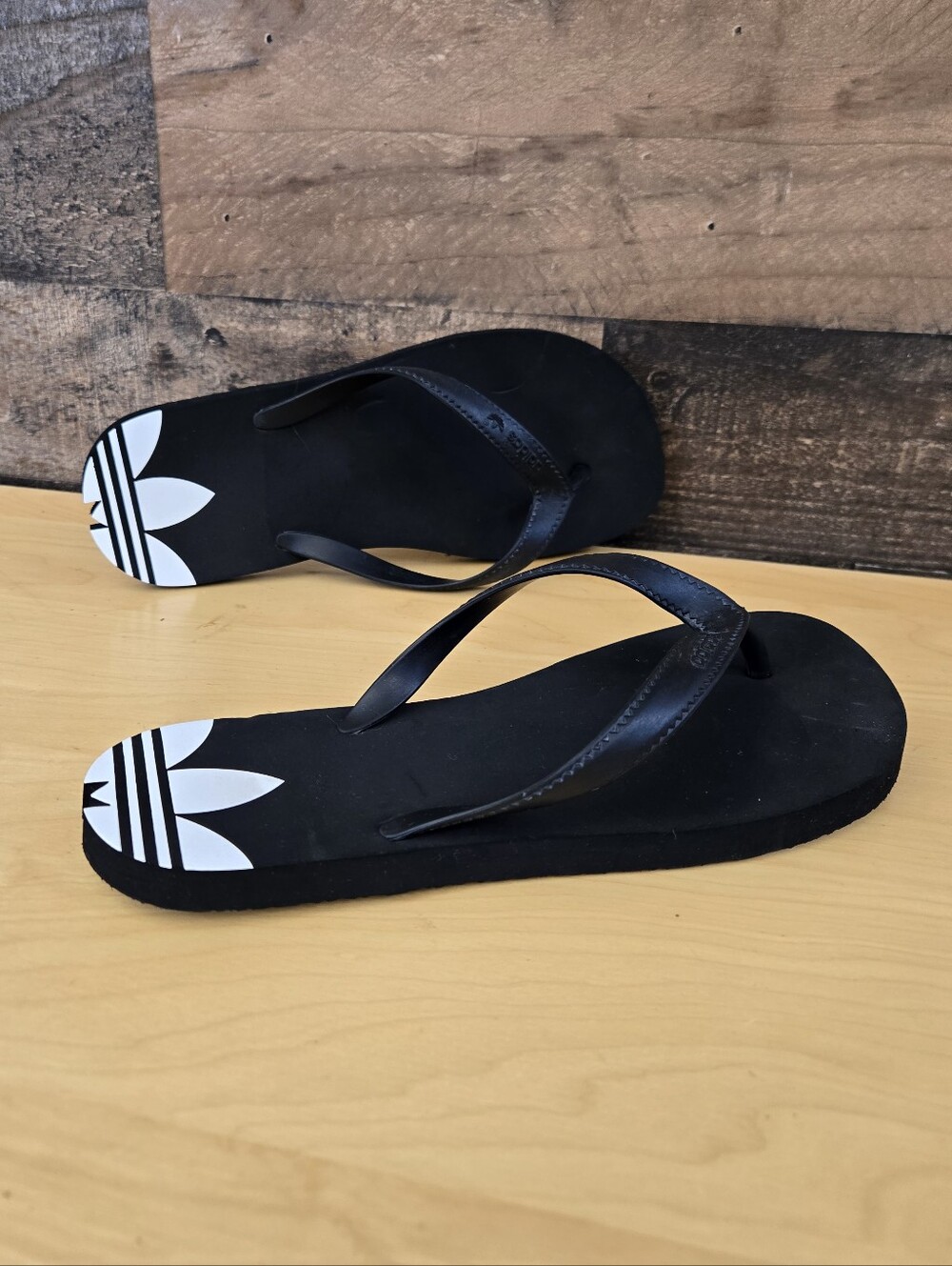 Adidas Black adisun Flip Flops size 7